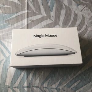 Apple Magic Mouse 2 Wireless, Model a1667 White - NEW